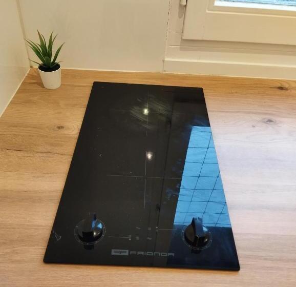 تختخواب و صبحانه Le Beau Refuge Parisien De Cergy   Parisian Modern Flat At Cergy