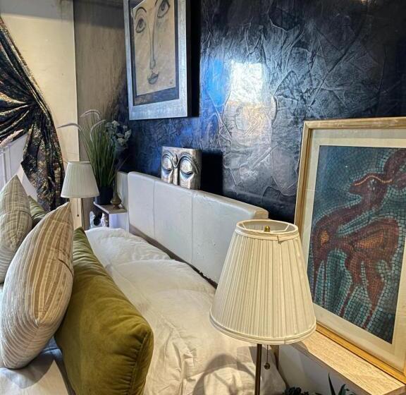 ベッドアンドブレックファースト Luxury Grey Suite In Hay Riad