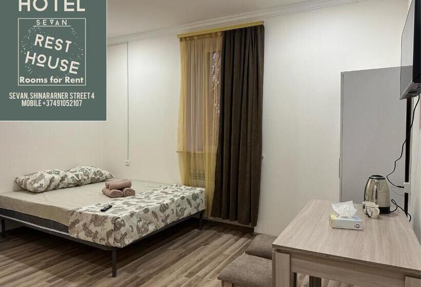 تختخواب و صبحانه Sevan Rest House