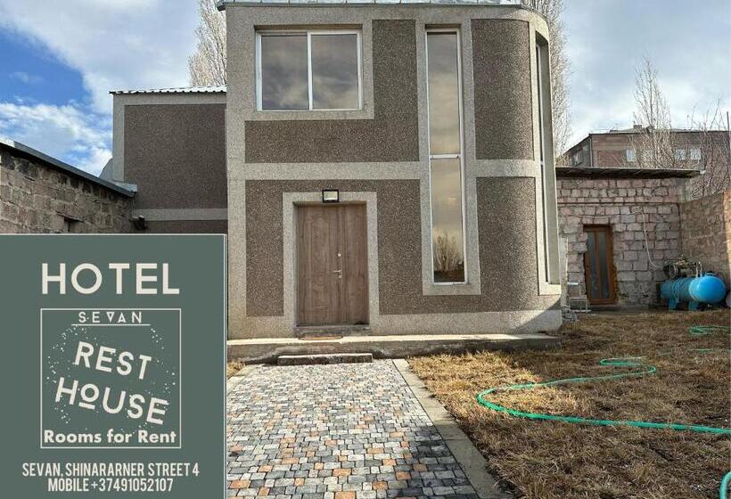 تختخواب و صبحانه Sevan Rest House