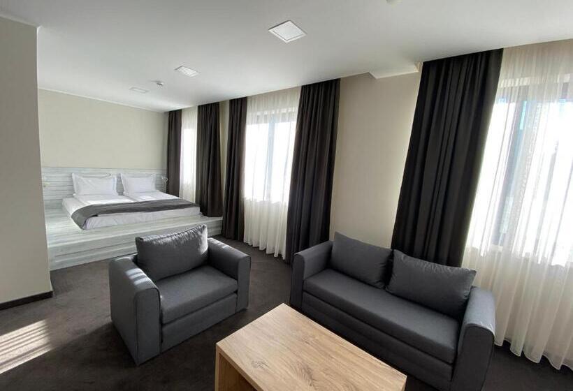 בית מלון כפרי комплекс дунав