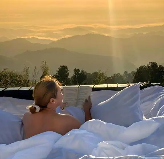 Hotelli Above The Clouds   Chiang Rai