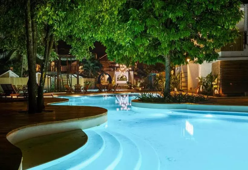 ホテル Azora By Ayatana, Goa