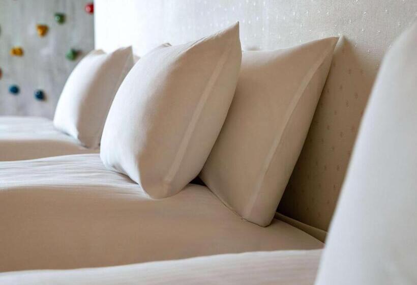 בית מלון כפרי Grand Mercure Awaji Island Resort & Spa