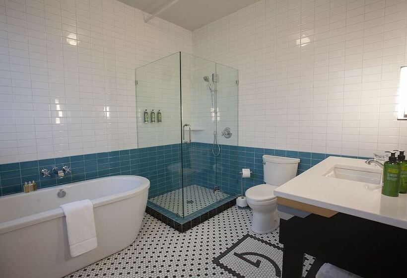 هتل Greyhound Inn