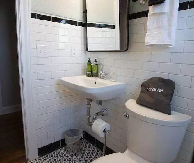 Hotelli Greyhound Inn