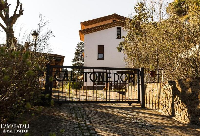 هتل El Niu L Amagatall De Cal Tonedor