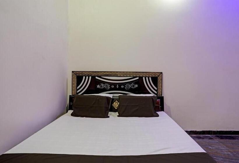 Отель Spot On D S