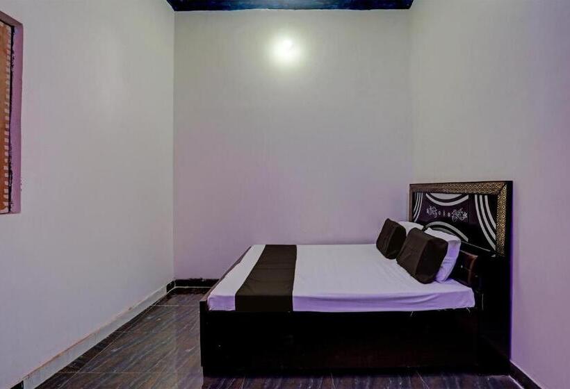 Отель Spot On D S