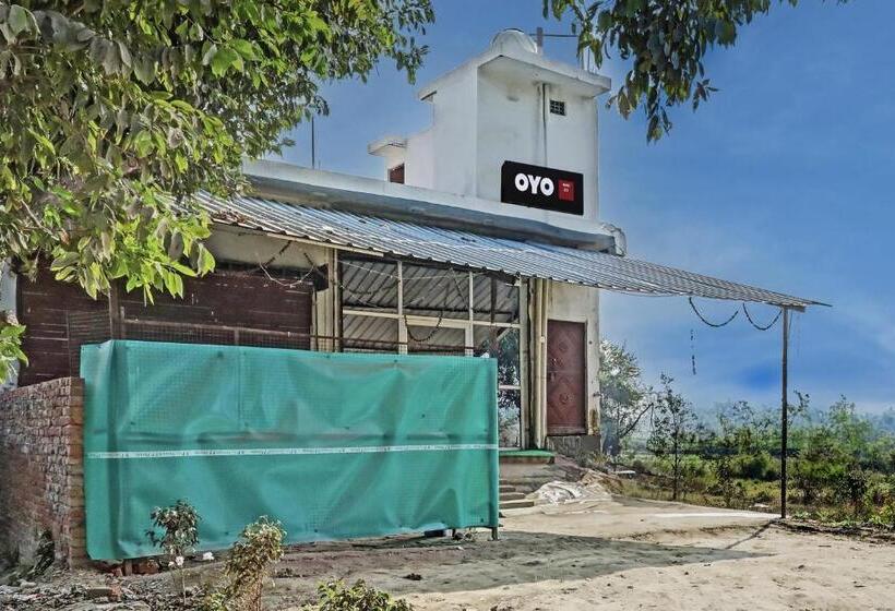 Отель Spot On D S