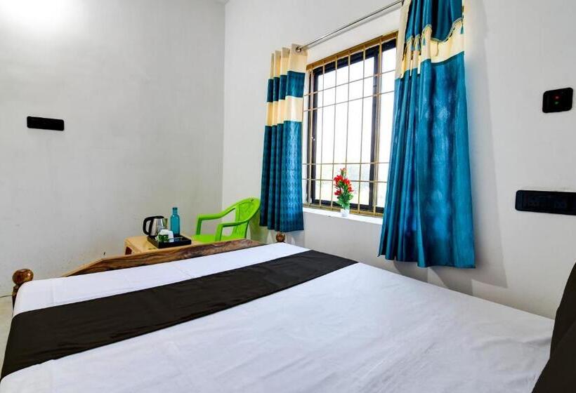 Отель Hill View Lodge &