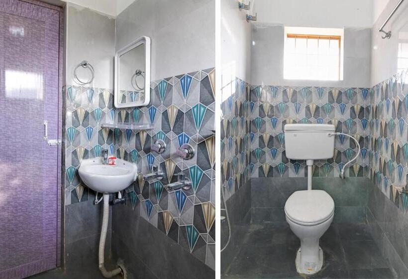 Отель Hill View Lodge &