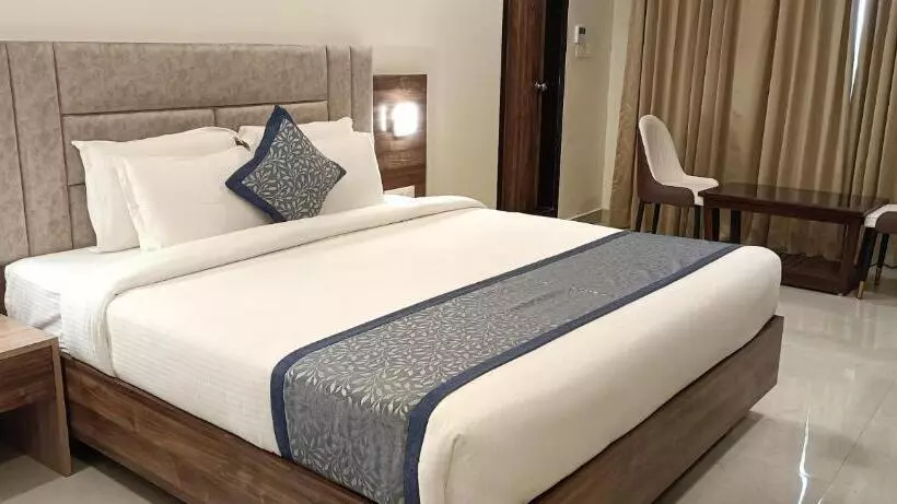 Hotelli Sri Vishnu Tejam Elite