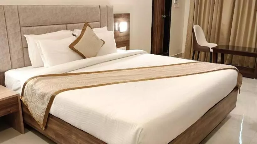 Hotelli Sri Vishnu Tejam Elite