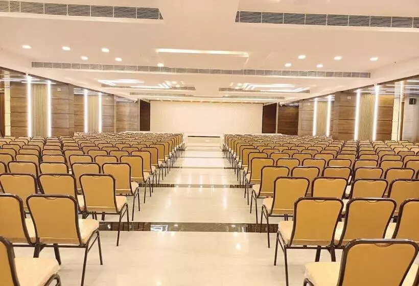 Hotelli Sri Vishnu Tejam Elite