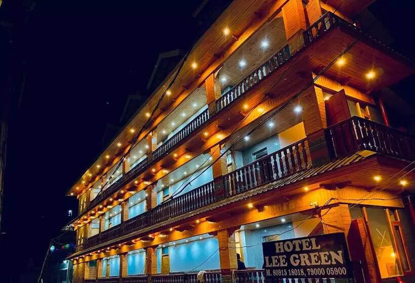 ホテル Lee Green, On Mall Road Manali
