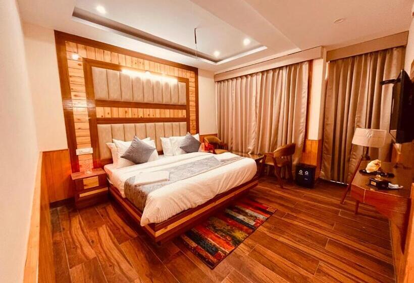 酒店 Lee Green, On Mall Road Manali