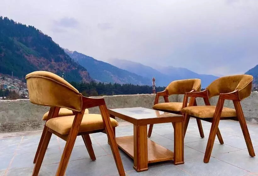 ホテル Lee Green, On Mall Road Manali