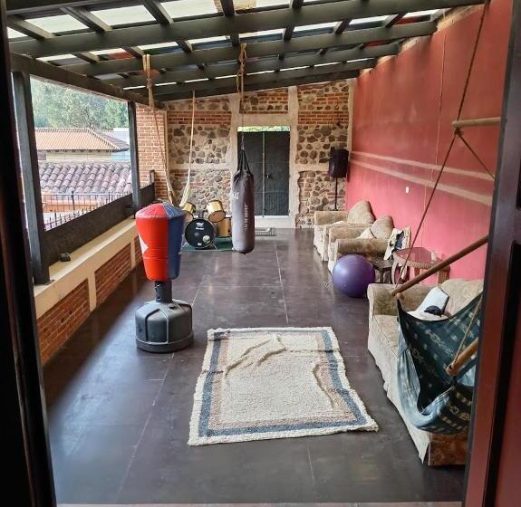 هتل Vihara Hostel