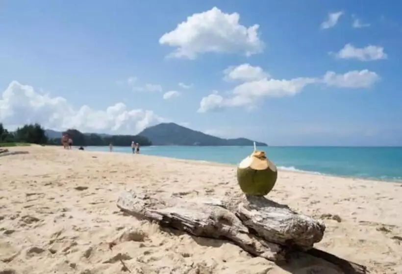 Hotelli White Sandy Beach Best Manta Snorkeling