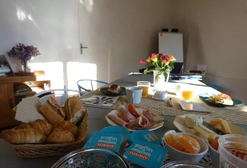 ペンション Guestroom Châteaudun, 1 Pièce, 2 Personnes   Fr 1 581 124
