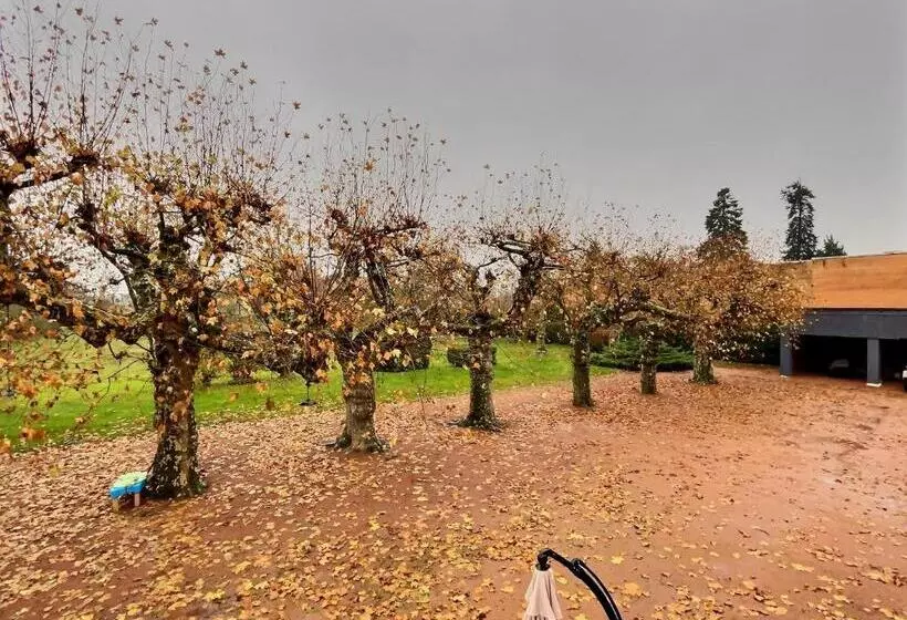 Majatalo Les Platanes  De Miss.k Conciergerie