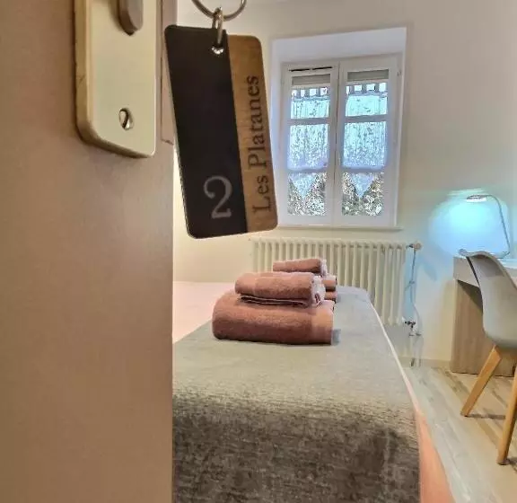 Majatalo Les Platanes  De Miss.k Conciergerie