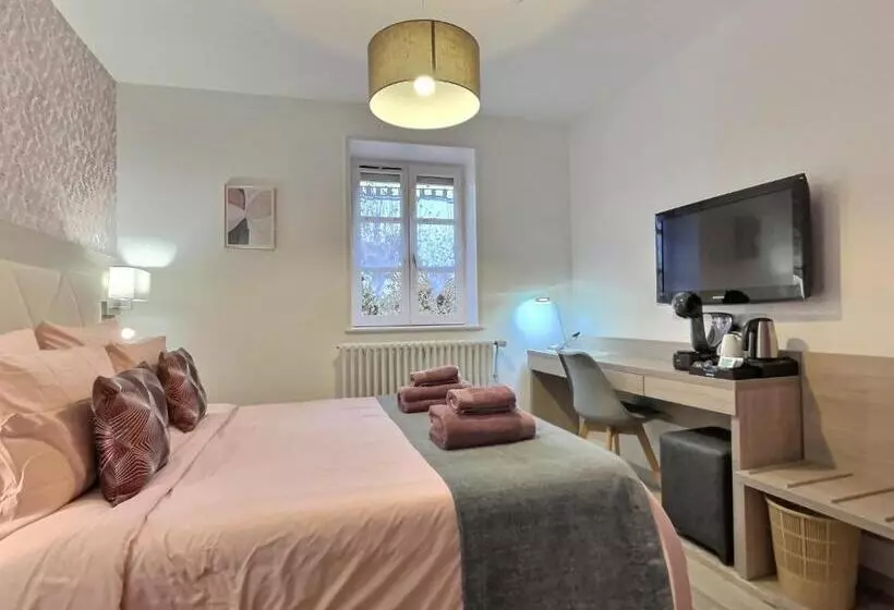 Majatalo Les Platanes  De Miss.k Conciergerie