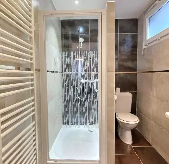 Majatalo Les Platanes  De Miss.k Conciergerie