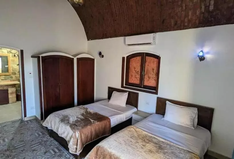 پانسیون Yasmine Guest House