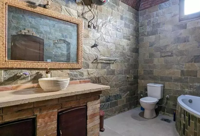 پانسیون Yasmine Guest House