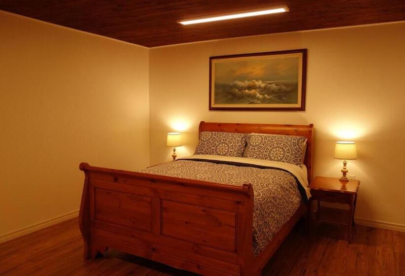 The Nest In The Forest Bed And Breakfast