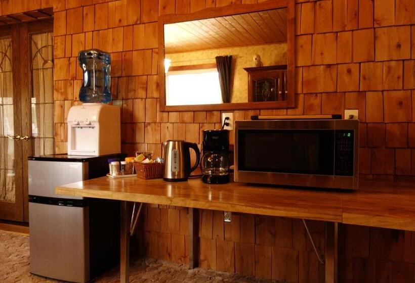 The Nest In The Forest Bed And Breakfast