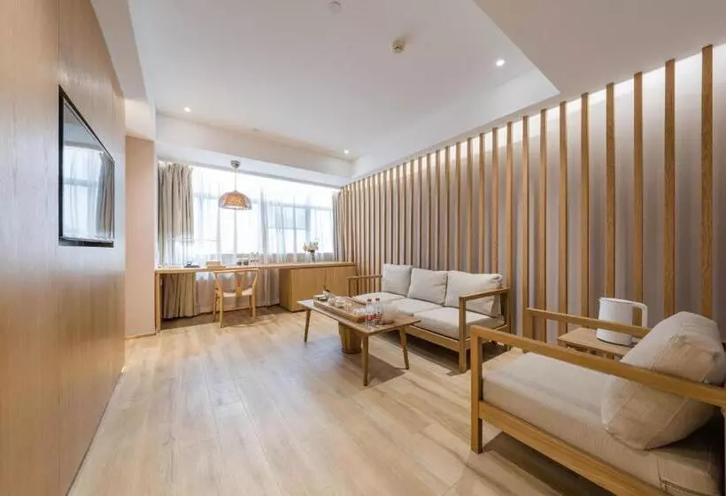 Atour X Hotel Wuxi New Zone Gelunbu Plaza