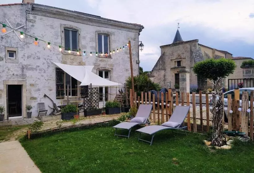 Aamiaismajoitus (B&B) Gite Modes Et Café