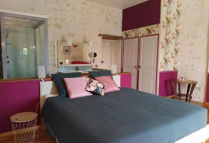 Aamiaismajoitus (B&B) Gite Modes Et Café