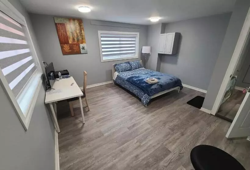 ベッドアンドブレックファースト Downtown Ottawa Spacious Room Accommodation