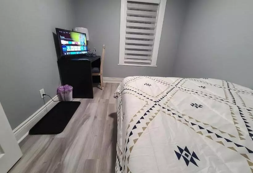 ベッドアンドブレックファースト Downtown Ottawa Spacious Room Accommodation