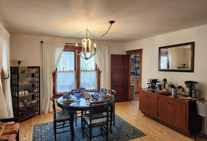 住宿加早餐  Wrong Address