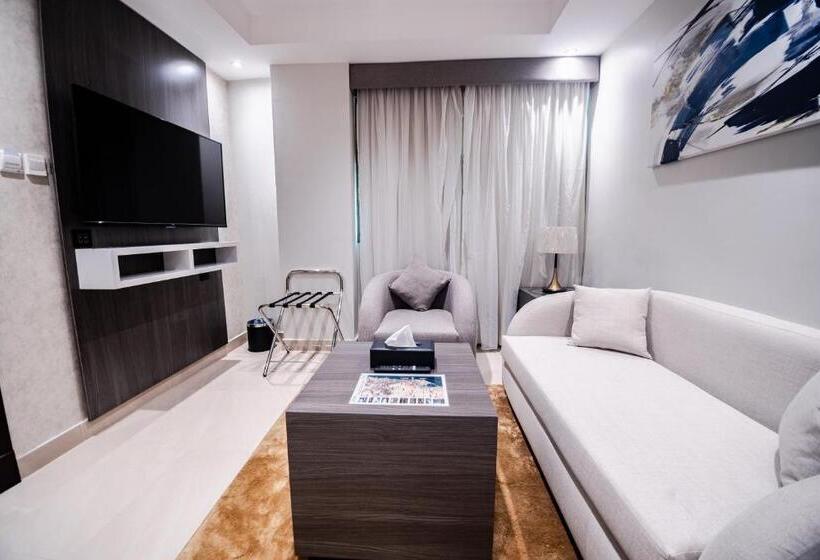 Hotel فنـــــــــدق ايليفــــــــــــار Elevar