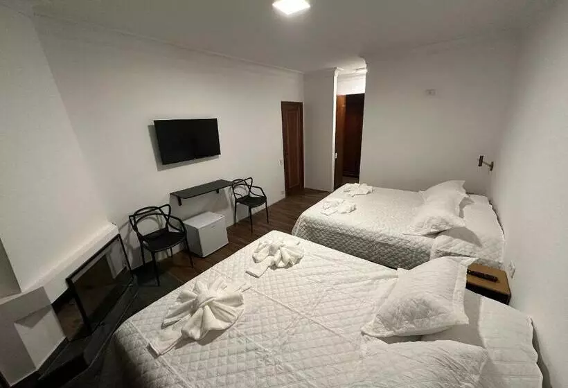 Hotelli Flat Acolhedor Para 5 Pessoas Em Campos Do Jordão