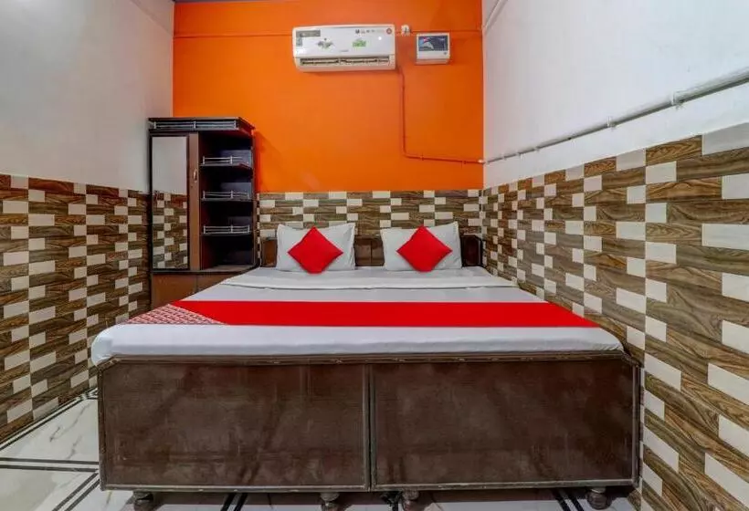 Hotelli Oyo Flagship Rajan Residency
