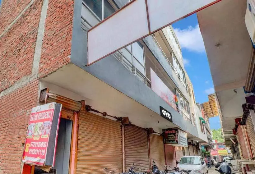 Hotelli Oyo Flagship Rajan Residency