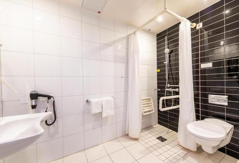 هتل Premier Inn Dresden City Zentrum