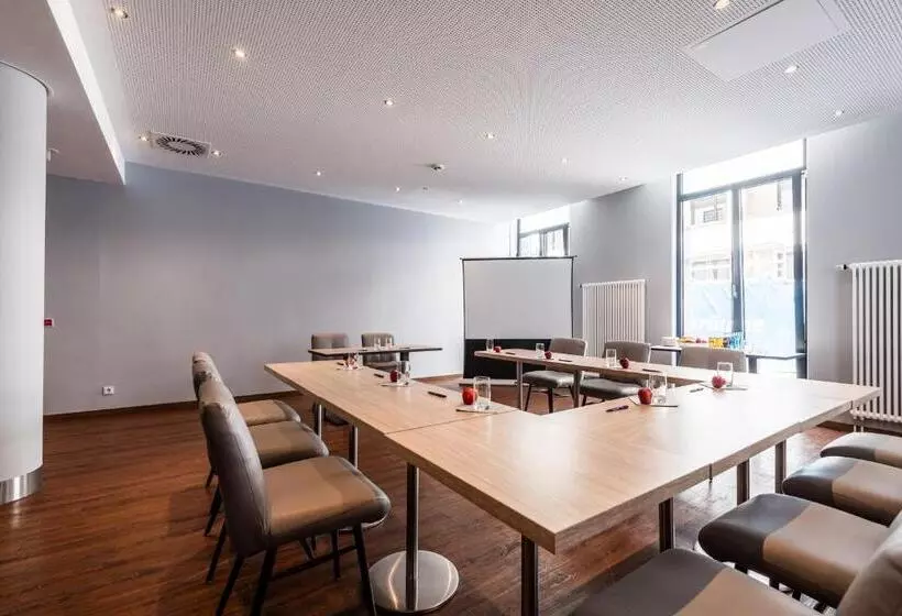 هتل Premier Inn Dresden City Zentrum