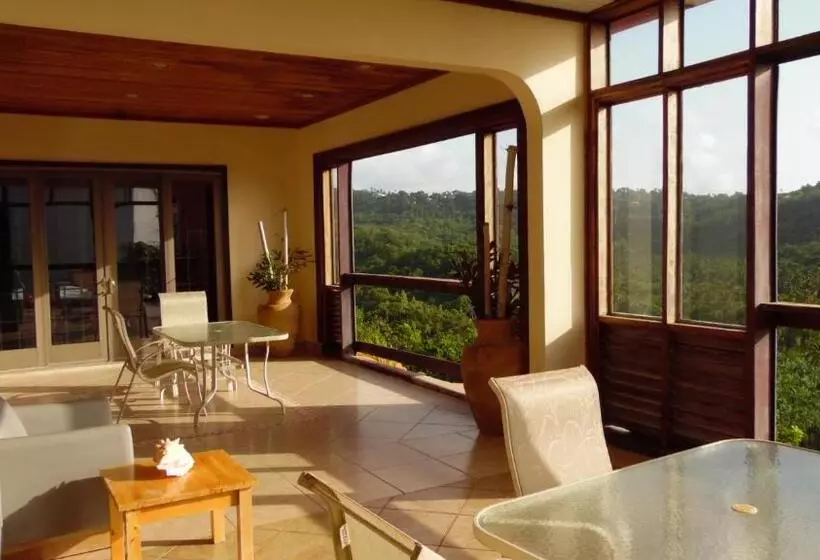 هتل Vacation Suites