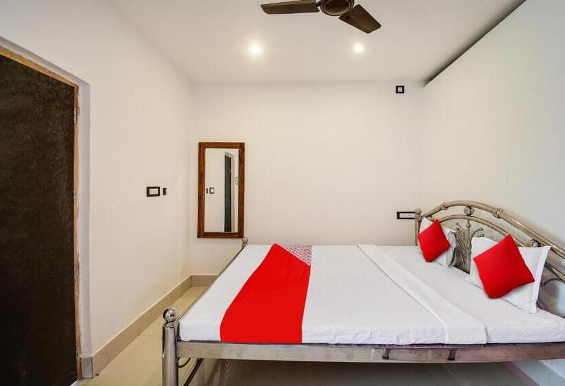 Hotel O Mango Leaf Hotel & Restaurant