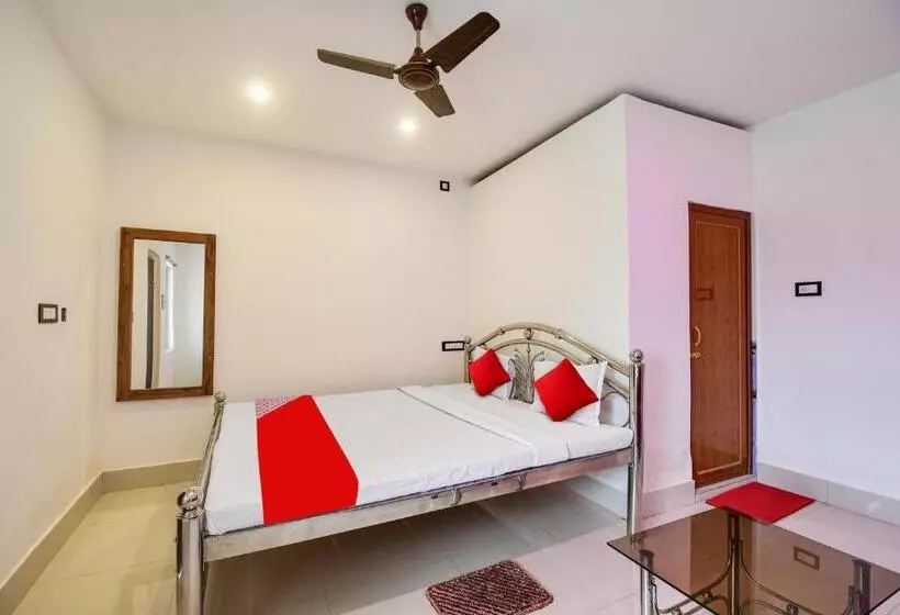 Hotel O Mango Leaf Hotel & Restaurant