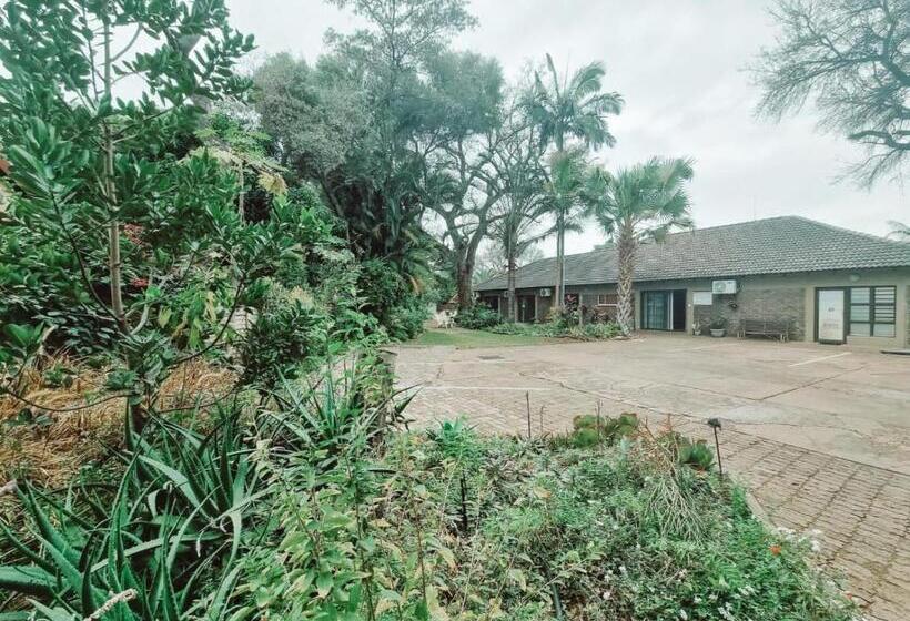 بنسيون Four Seasons Guesthouse   Hardekool 7