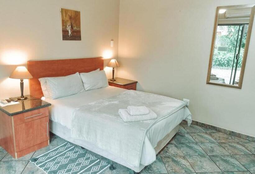 بنسيون Four Seasons Guesthouse   Hardekool 7